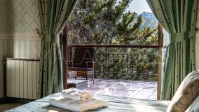 Herrenhaus zu verkaufen in Altos del Paraiso, Benahavis