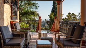 Herrenhaus zu verkaufen in Altos del Paraiso, Benahavis