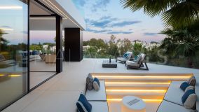 Villa en venta en El Herrojo, Benahavis
