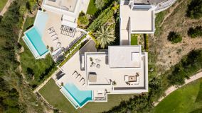 Villa for sale in La Resina Golf, Estepona Est
