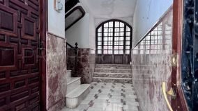 Buy town house with 4 bedrooms in Loja