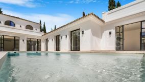 Villa for sale in Nueva Andalucia, Marbella
