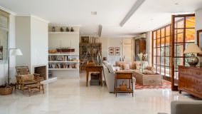 Villa for sale in Pinares de San Antón, Malaga - Este