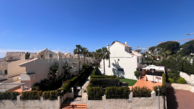 Town House for sale in Las Chapas, Marbella East