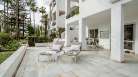 Erdgeschosswohnung zu verkaufen in San Pedro Playa, San Pedro de Alcantara