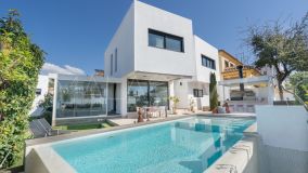 Villa en venta en Sierrezuela, Mijas Costa