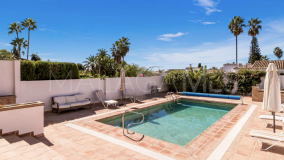 House for sale in El Paraiso, Estepona East