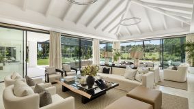 Villa for sale in Nueva Andalucia, Marbella