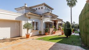 Hus i byn for sale in Malaga - Churriana