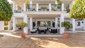 Hus i byn for sale in Malaga - Churriana