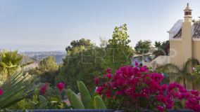 Charming villa on the hills of Istan offering great sea views , perfect for nature lovers