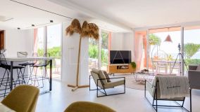 Appartement rez de chaussée for sale in Menara Beach, Estepona Est