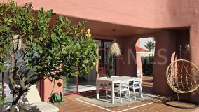 Markplanslägenhet for sale in Menara Beach, Estepona Öst