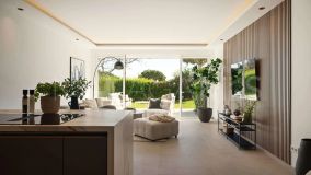 Radhus for sale in Aloha, Nueva Andalucia