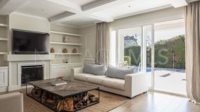 Villa en venta en Bel Air, Estepona Este