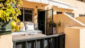 Buy ground floor apartment in Sitio de Calahonda with 2 bedrooms