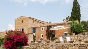 Buy villa in Felanitx with 7 bedrooms