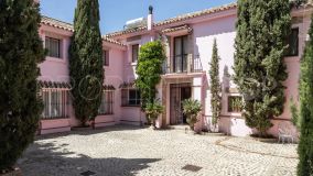 Impresionante villa de estilo andaluz con vistas al mar y al golf Puerto del Almendro Benahavis