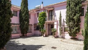 Villa en venta en Puerto del Almendro, Benahavis