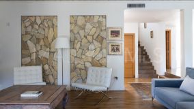 Villa for sale in Nueva Andalucia, Marbella