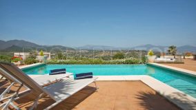 For sale house in Alhaurin el Grande with 4 bedrooms