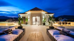 Villa for sale in Los Flamingos, Benahavis