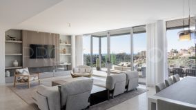 Contemporary Villa with Panoramic Sea, Mountain & Golf Views, Marbella East