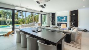 Villa zu verkaufen in Aloha, Nueva Andalucia