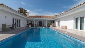 Villa en venta en El Chaparral, Mijas Costa