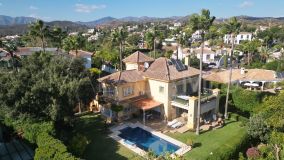 Villa for sale in El Rosario, Marbella East