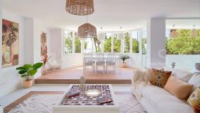 Apartment for sale in Pedregalejo, Malaga - Este