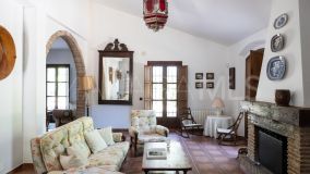 Finca for sale in Casares