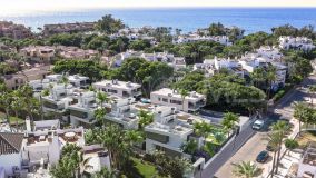 Villa for sale in Marbella - Puerto Banus