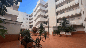 Apartamento planta baja de 1 dormitorio en venta en Guadalmina Alta