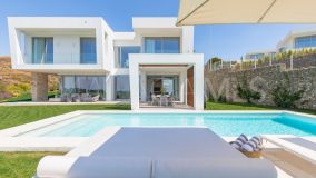 Villa for sale in Marbella East