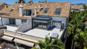 Zweistöckiges Penthouse zu verkaufen in Marbella Goldene Meile