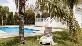 Villa for sale in Atalaya de Rio Verde, Nueva Andalucia