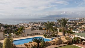 Hus i byn for sale in Malaga - Este