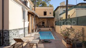 5 bedrooms villa in El Limonar for sale