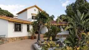 Comprar villa en Pinares de San Antón
