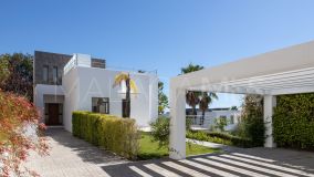 Villa for sale in Puerto del Capitan, Benahavis