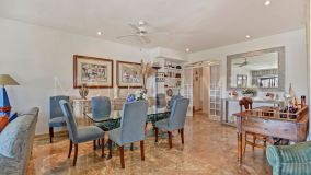 Ground Floor Duplex for sale in Cabopino, Marbella Öst