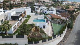 Villa with 8 bedrooms for sale in Rincon de la Victoria