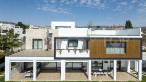 Villa with 8 bedrooms for sale in Rincon de la Victoria