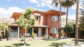 Villa for sale in Mayorazgo, Malaga - Este