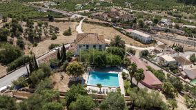 For sale finca with 10 bedrooms in Alora