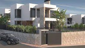 For sale villa in Las Farolas with 5 bedrooms