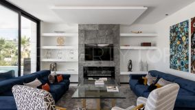 Buy villa in Parcelas del Golf with 7 bedrooms