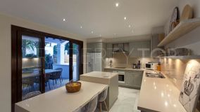 Villa en venta con 4 dormitorios en Marbella Golden Mile