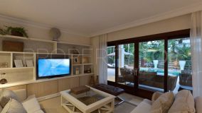 Buy 4 bedrooms villa in Marbella Golden Mile